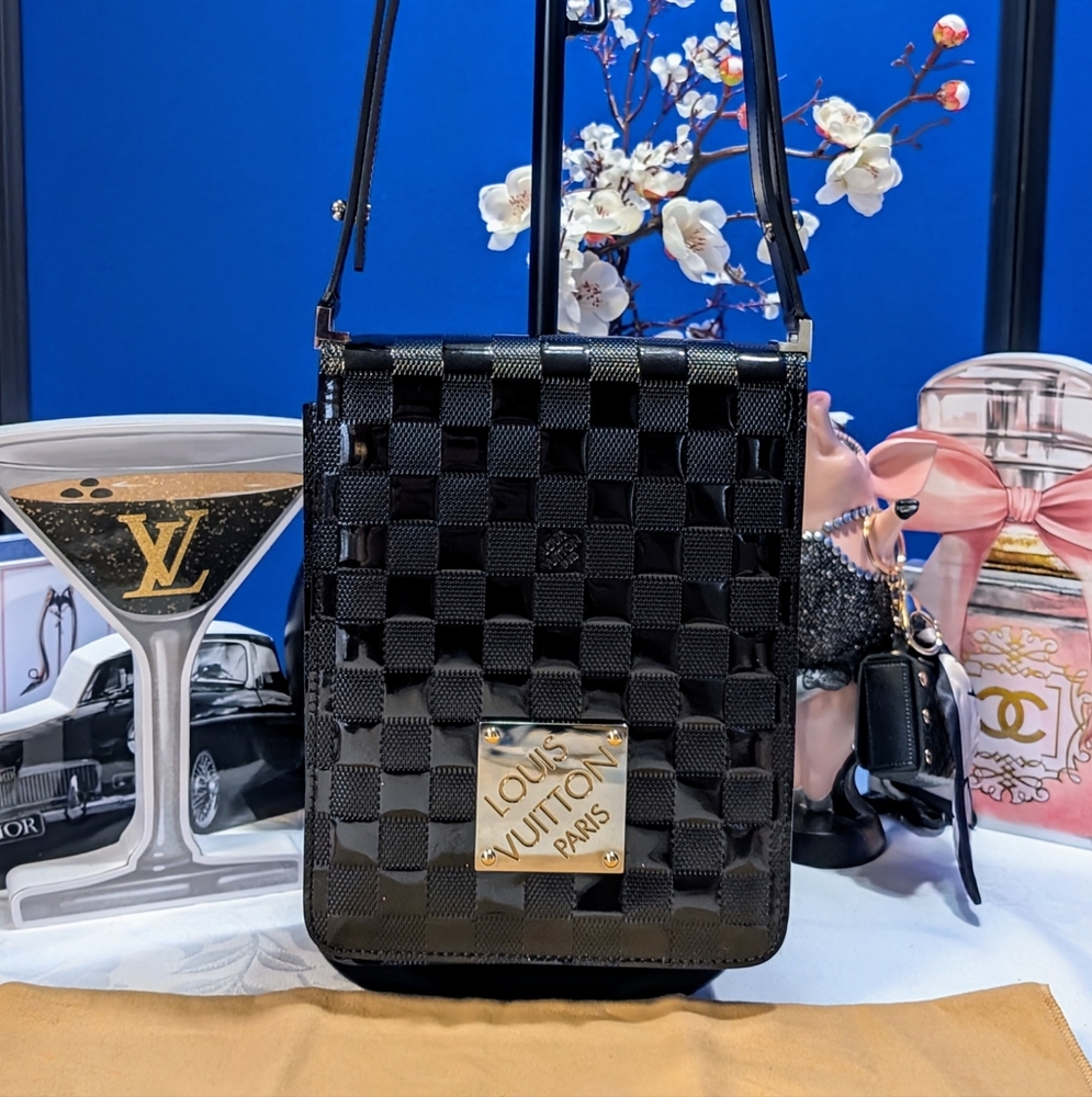 Louis Vuitton Limited Edition Black Damier Vernis Cabaret Club Bag🔥